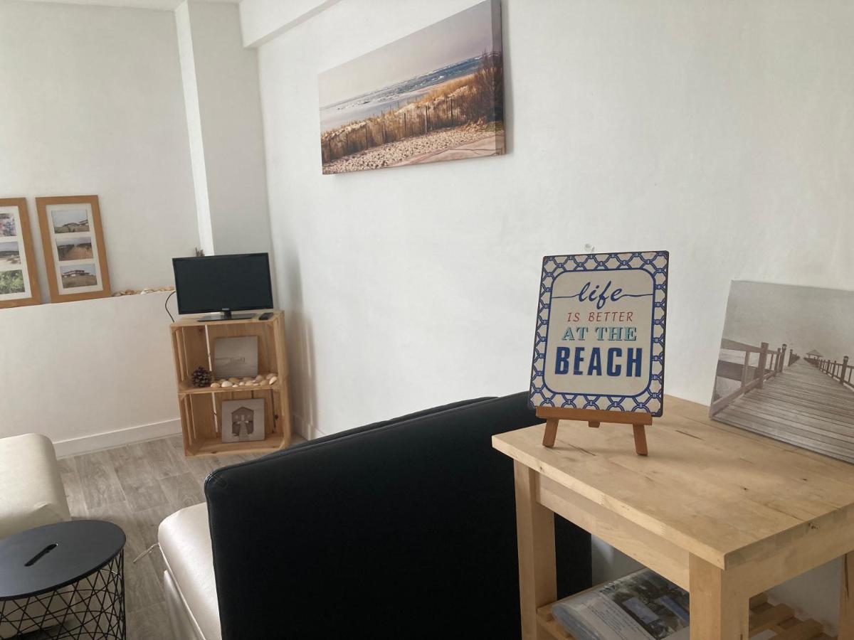 Appartement 2/3 Personnes A 10 Minutes De Contis Plage Saint-Julien-en-Born Exterior photo